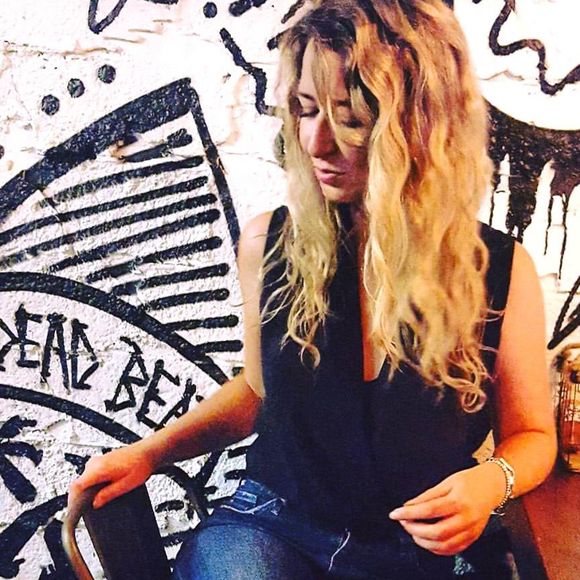 Meet your Posher, Kat - Picture 1 of 1